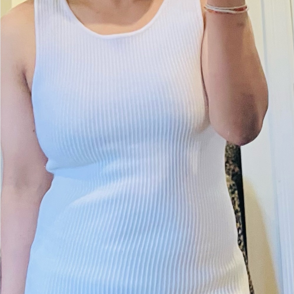 Ribbed Scoop Neck Tank Top - White